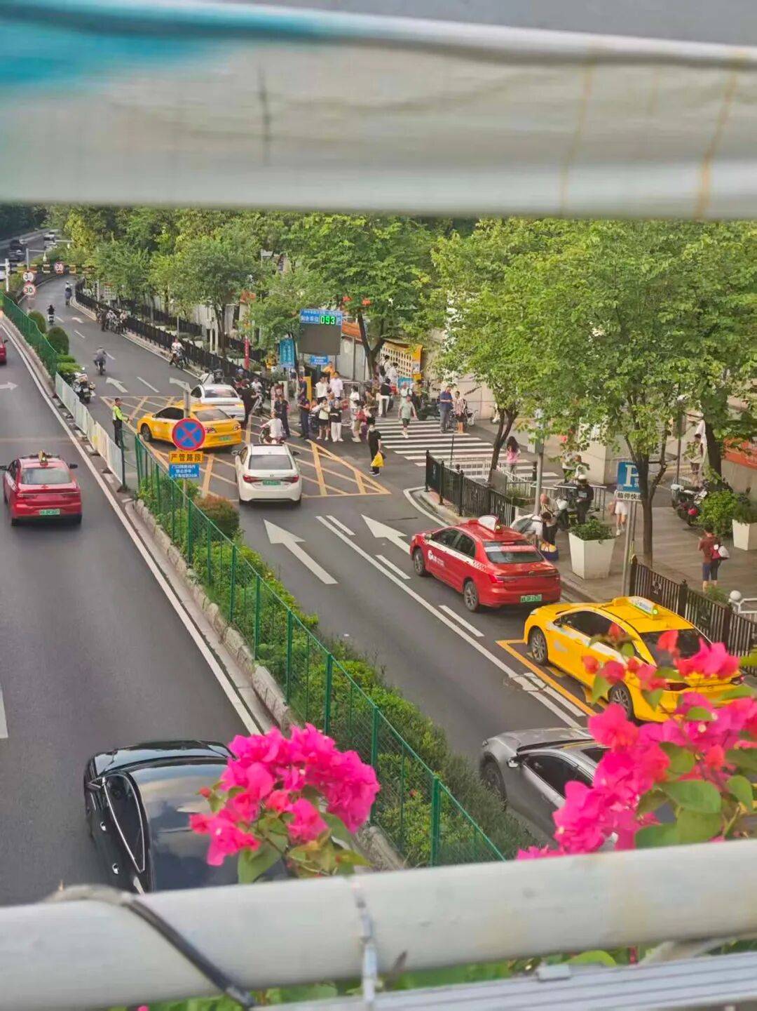 皇冠信用網在哪里开通_广州一医院发生伤医事件皇冠信用網在哪里开通,参与抢救医生发声:他受伤很重,行凶者已被抓捕