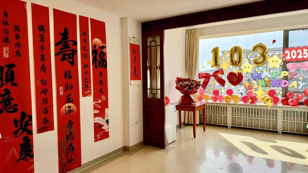 信用网皇冠申请注册
_独家｜友人追忆杨振宁：信用网皇冠申请注册
他没能二度获诺奖是一个遗憾