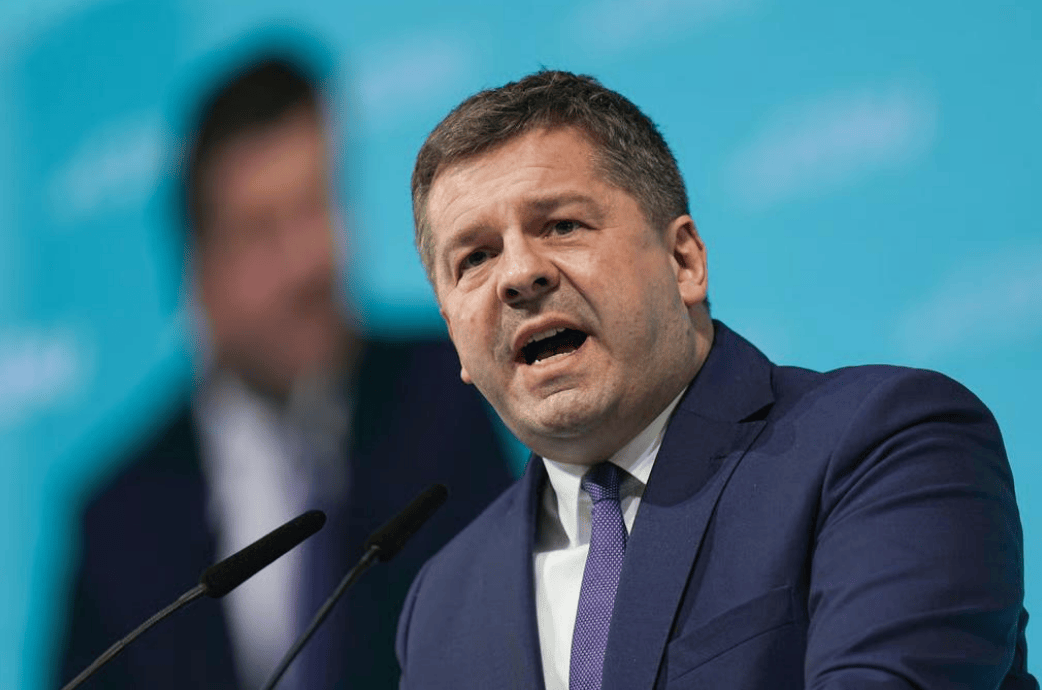 皇冠会员如何申请
_德国经济部长：荷兰接管安世没有任何错皇冠会员如何申请
，我认为这个决定非常明智