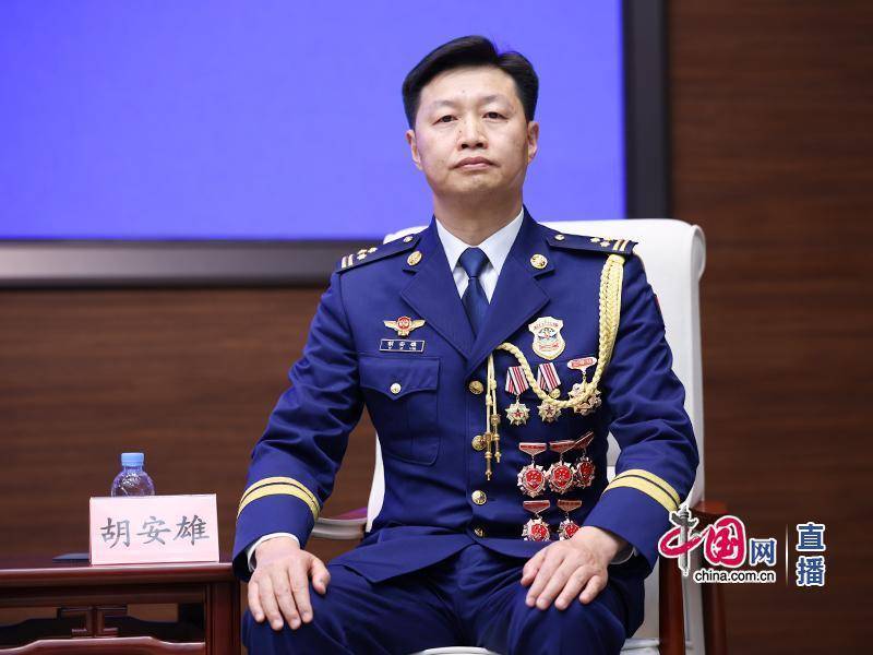 皇冠信用盘代理
_国家消防救援局透露新余“1·24”火灾救援细节:人员逃生受阻吸入大量浓烟后遇难皇冠信用盘代理
,满地都是课本教材、还有几只跑丢的鞋子