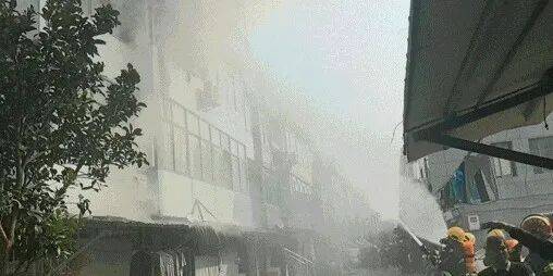 西班牙足球
_一张危险的“蜘蛛网”西班牙足球
，将出租房烧了个精光？