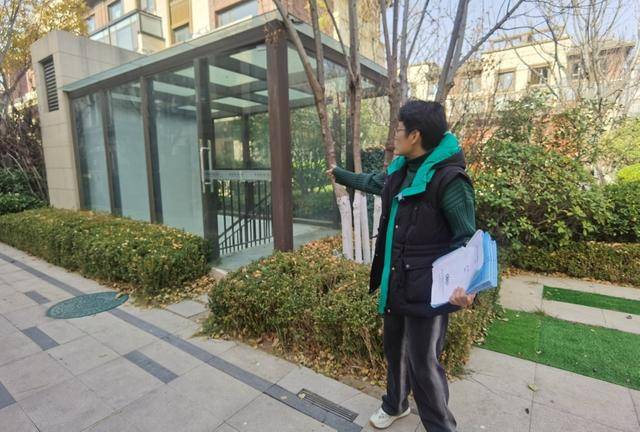 C罗确认2026世界杯后退役
_自家别墅门口咋不能停车了?青岛一小区实施管理新规C罗确认2026世界杯后退役
,物业称消防通道严禁占用