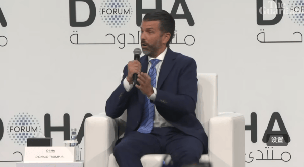 阿尔及利亚足球
_特朗普长子暗示：特朗普或因腐败丑闻退出乌克兰和平进程