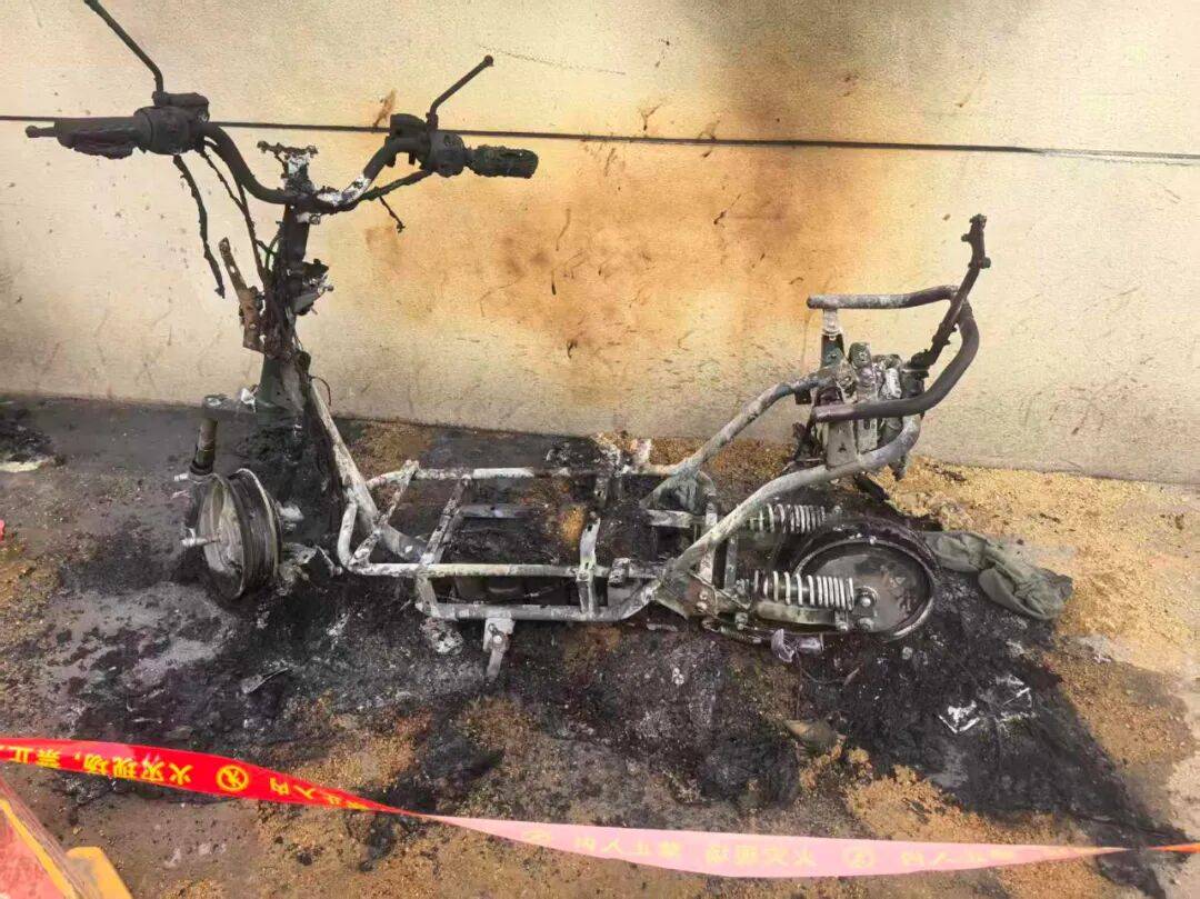 皇冠体育App下载
_集中曝光皇冠体育App下载
！郑州市2025年11月共发生13起电动自行车火灾！