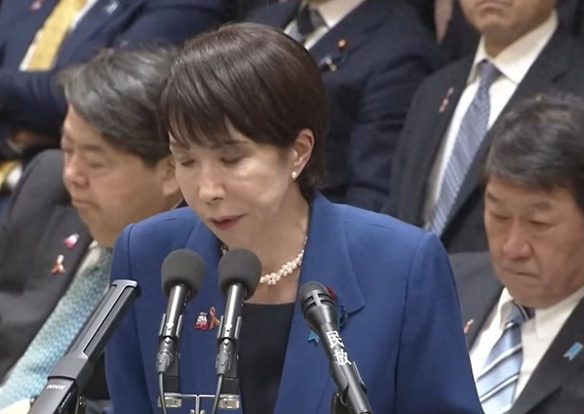 足球大小_高市早苗真的悔悟了足球大小，承认自己的表态超越了日本政府的传统立场，想让中方再给一次机会