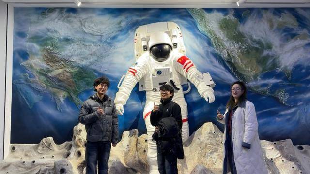 皇冠hga010怎么开户_两个00后刮腻子一年营收100多万元皇冠hga010怎么开户！梦想是画遍全球