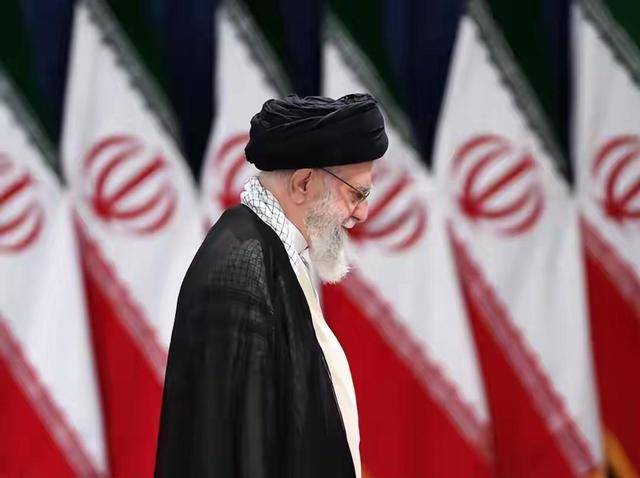 皇冠信用网账号申请
_一面黑色哀悼旗升起皇冠信用网账号申请
,伊朗首个盟友参战,向以色列发射导弹,特朗普被坑惨了