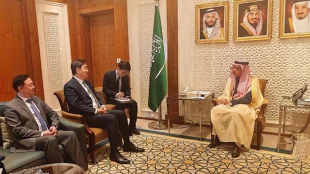 墨西哥 vs 韩国_台当局趁乱外出搬“救兵”墨西哥 vs 韩国，解放军直接甩出“王炸”：两艘055大驱在东海扎根