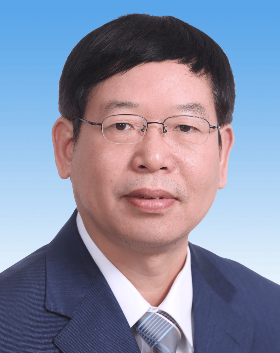 皇冠信用网平台_中共中央批准:黄祎同志任云南省委委员、常委和省纪委书记