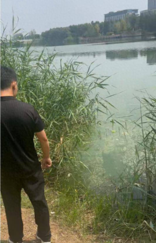 皇冠信用网如何注册_山东10岁男孩轻生溺亡皇冠信用网如何注册，生前曾被老师多次掌掴罚站，父亲：以为是同学欺负他，没想到是老师，出事前一周孩子被打了8次；涉事老师已被刑拘