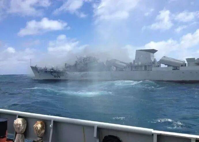 世界杯网络平台
_啥情况?中国海军821“太平湖”舰被我军主炮击沉世界杯网络平台
!稀有军舰当靶船可惜吗?